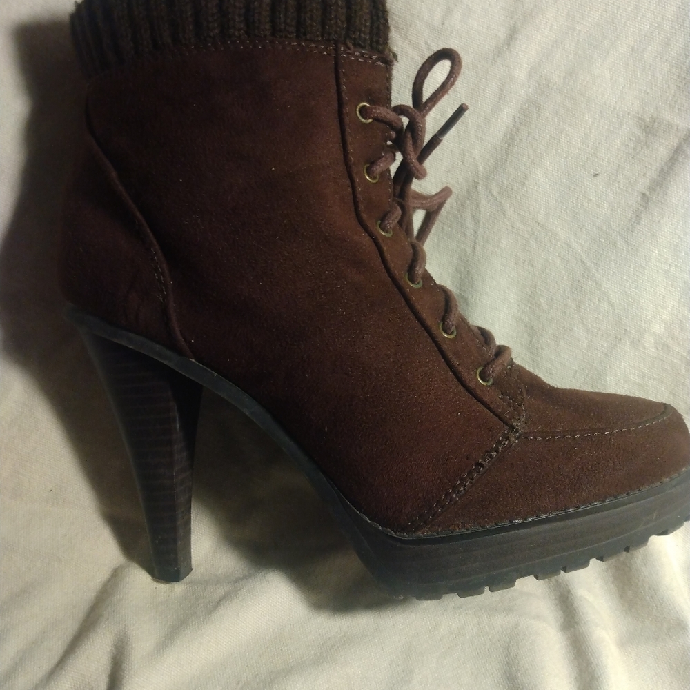 Brown suede lace up bootie.